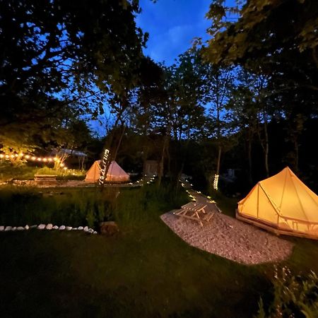 Glamping At Camp Corve 호텔 Chale 외부 사진